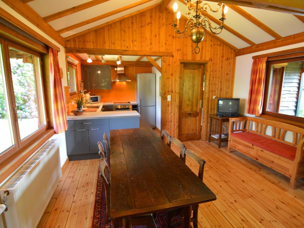 Pretty Cottage Ardennes Near The Valley Of Lesse Vencimont Exterior photo