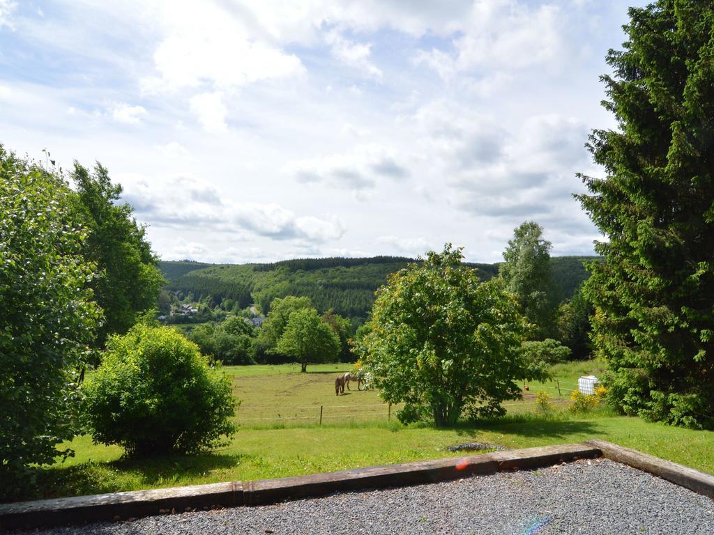 Pretty Cottage Ardennes Near The Valley Of Lesse Vencimont Exterior photo