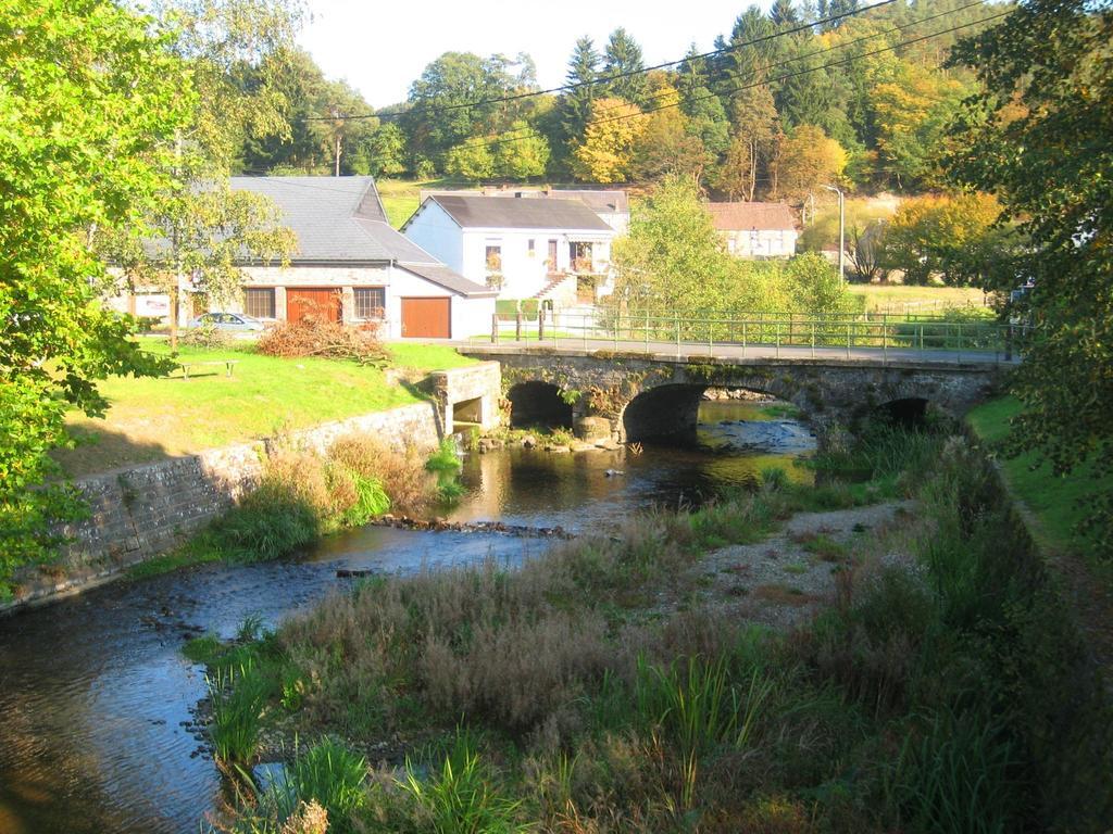 Pretty Cottage Ardennes Near The Valley Of Lesse Vencimont Exterior photo