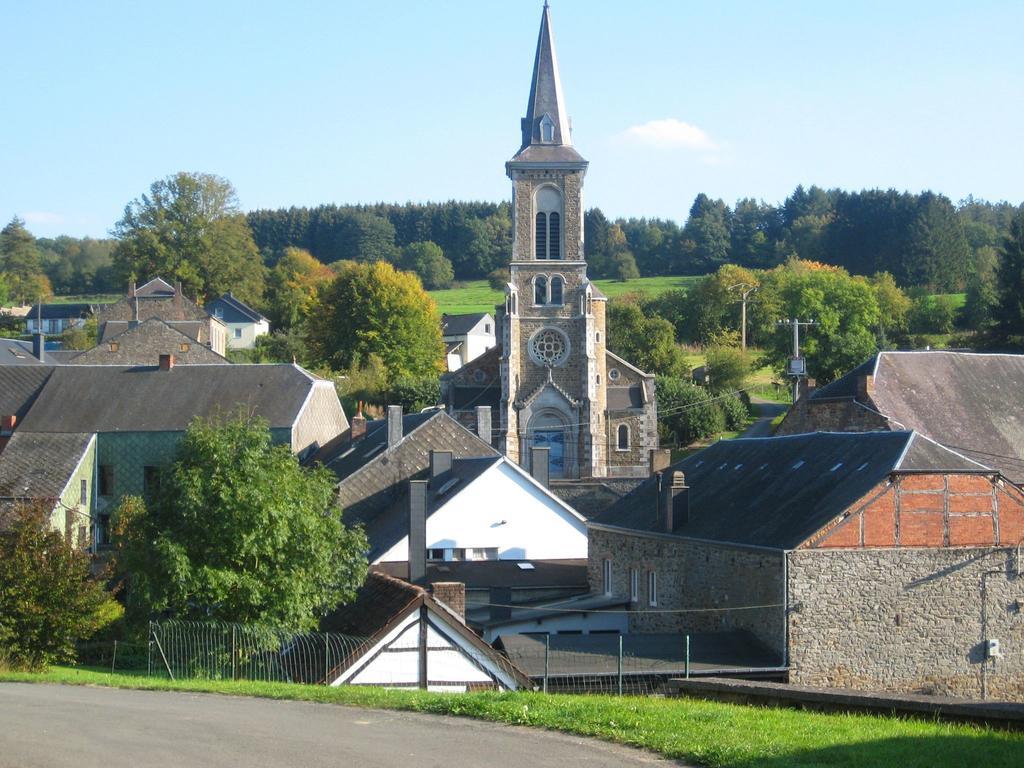 Pretty Cottage Ardennes Near The Valley Of Lesse Vencimont Exterior photo
